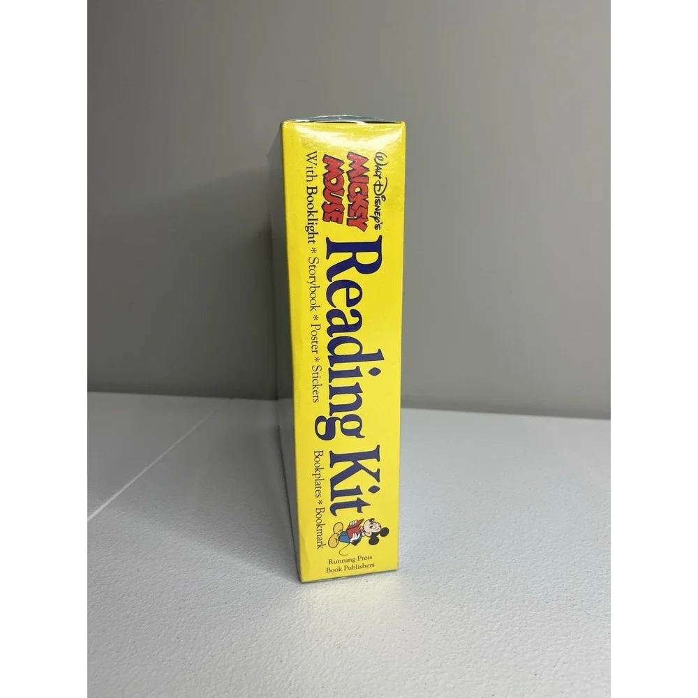 Vtg Walt Disneys Mickey Mouse Reading Kit With Booklight NIB - Picture 5 of 6